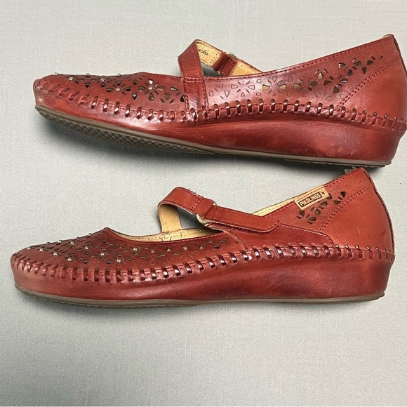 Pikolinos Leather Mary Jane Flats Size 39 8.5–9 Red Cutout Floral Comfort Shoes - Picture 7 of 15
